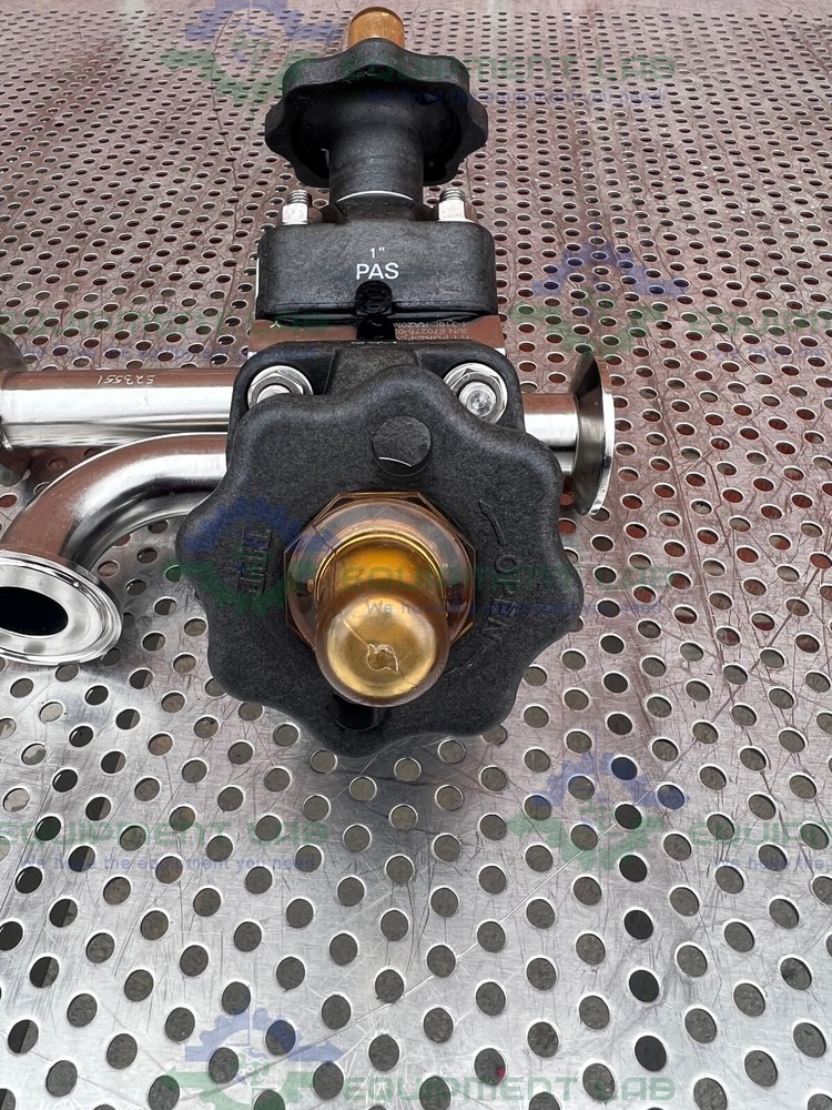 ITT Pure Flo 1-316L-RA20MAX 3 - Way Diaphragm Valve w/ 1" Sanitary Fitting