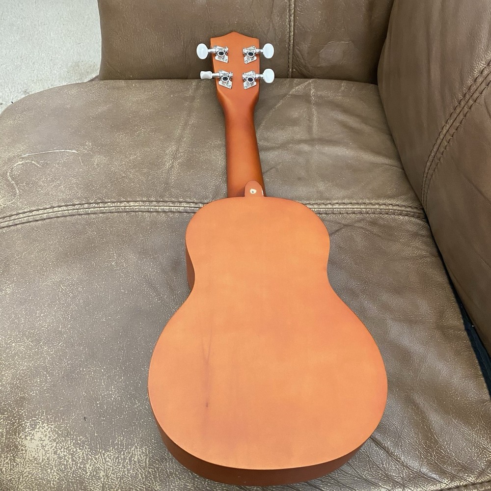 hawaiian ukulele Everjoy 21” *READ