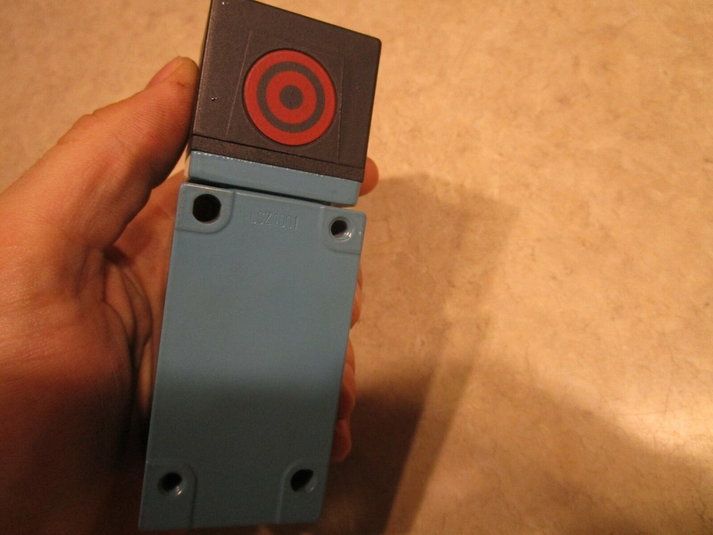 HONEYWELL LYS01A-1S MICRO SWITCH, F0033