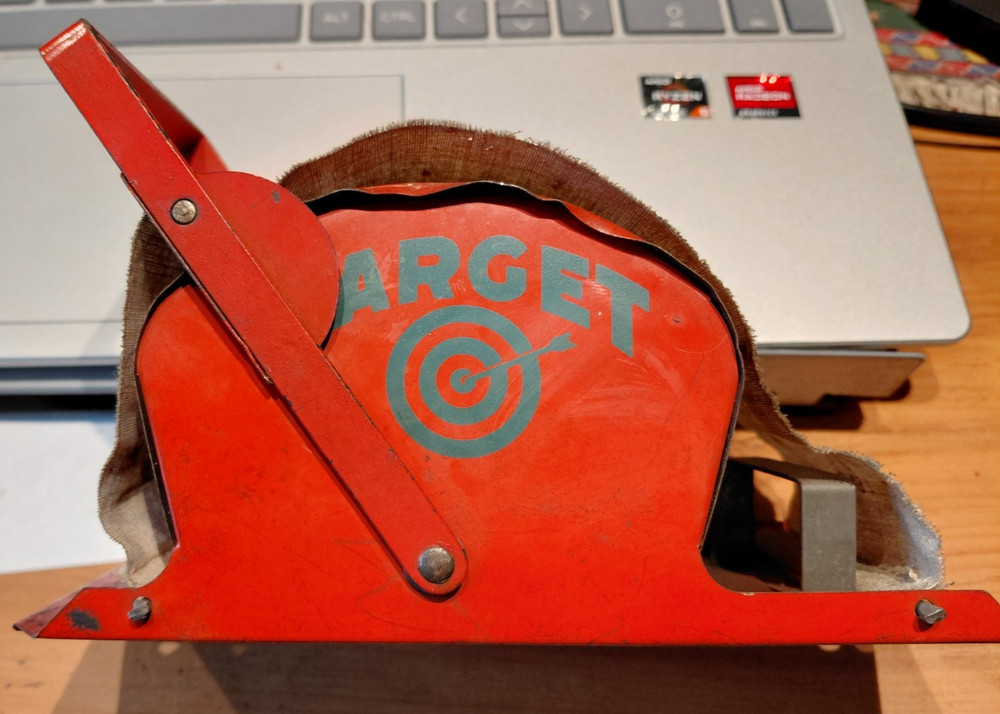 Target Cigarette Rolling Machine, manual, collectible