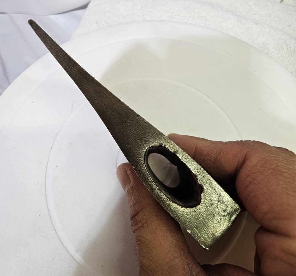 Vtg Rustic Single Bit Axe Head Tool -413g - A17