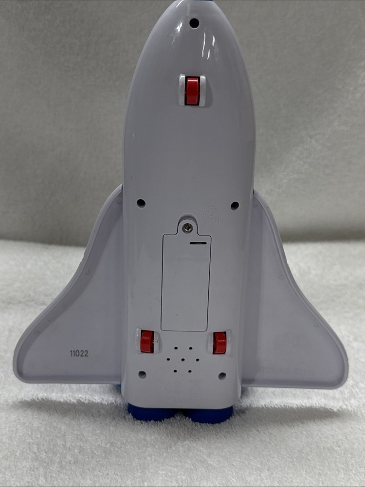 9” Space Shuttle Ship, Pilot, Lighted Engines Sound, By Play Mind, Works