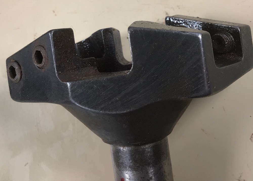 One BROWN & SHARPE TOOL HOLDERS 5/8" SHAANKS #60-100, nice shape