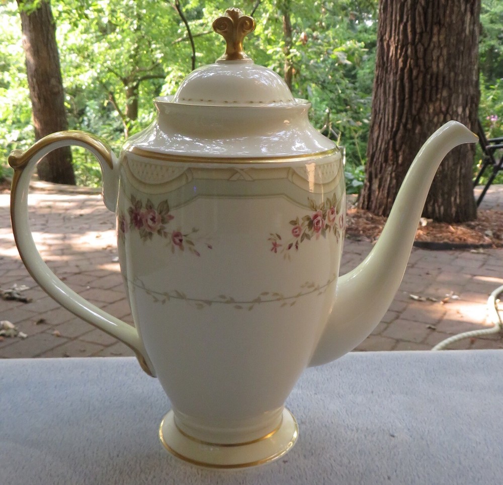 Pfaltzgraff Claridge Coffee Server Pot Pitcher