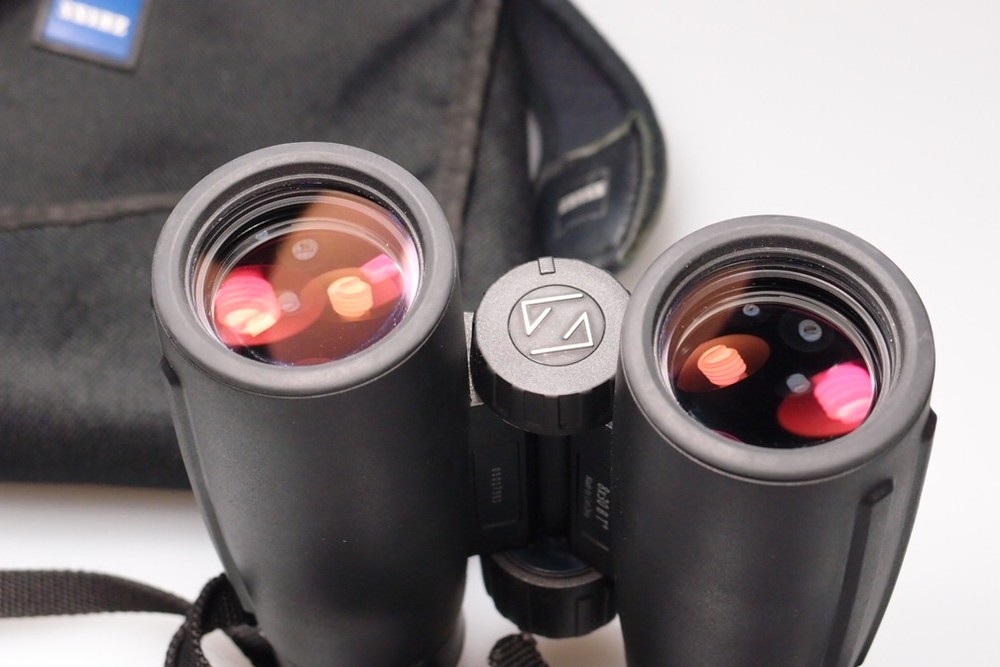 ZEISS 8X30 BT* BINOCULAR W/CASE/STRAP/CAP EXCELLENT