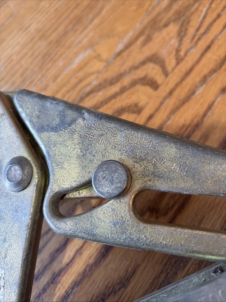 Klein Tools 1684-74 EHS Cable Pulling Jaw Grip, 8000lb Max, 0.55in