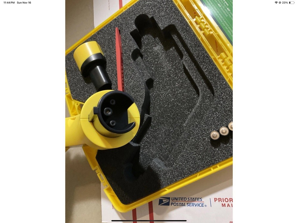 electric car adapter Read