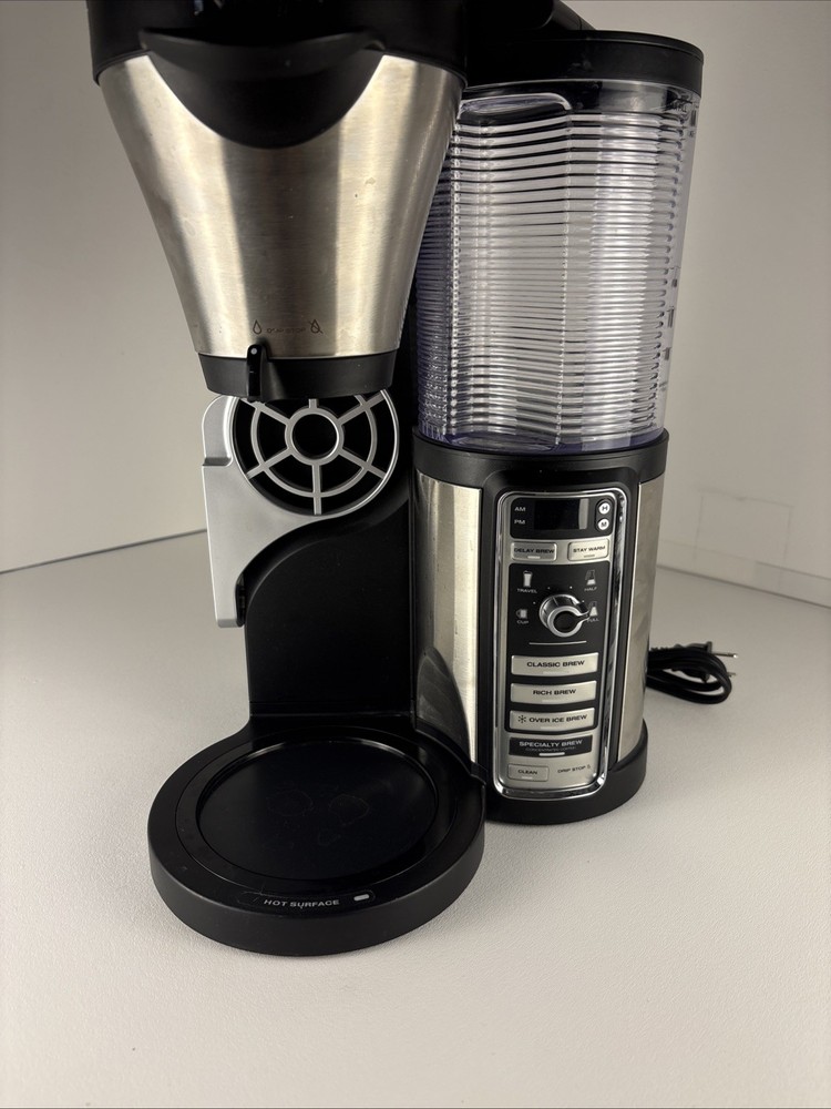 Ninja CF080-69 Coffee Maker Bar Brewer Automatic Programmable Powers On