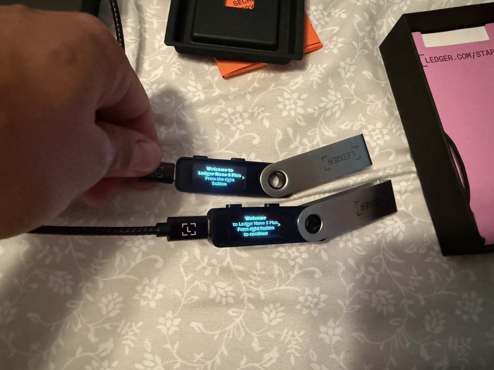 2  Ledger Nano S Plus Hardware Cold Wallet