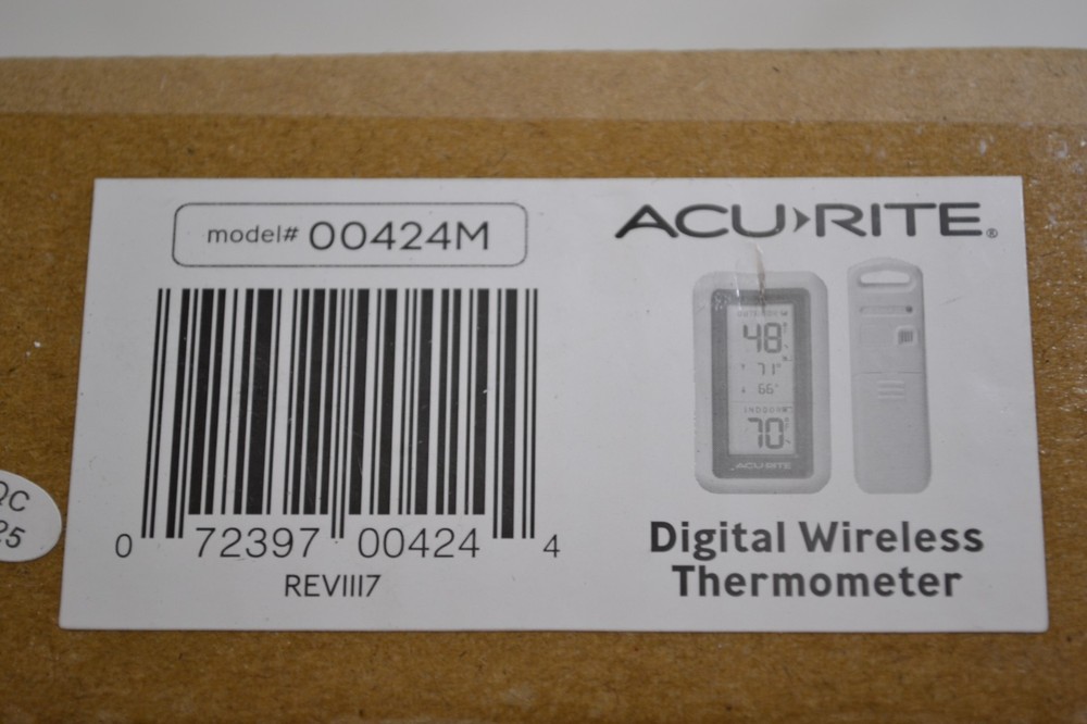 AcuRite 00424M Digital Wireless Thermometer