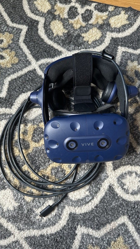 HTC Vive Pro Virtual Reality Headset System