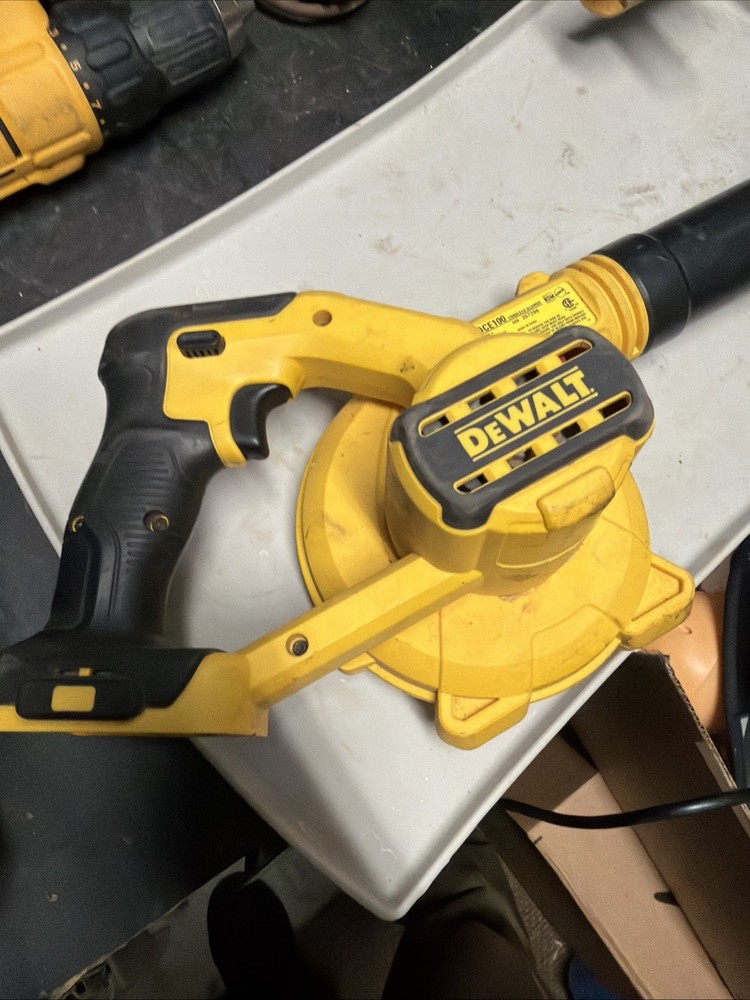 DeWalt Tools Cordless Blower DCE100 20V TOOL ONLY