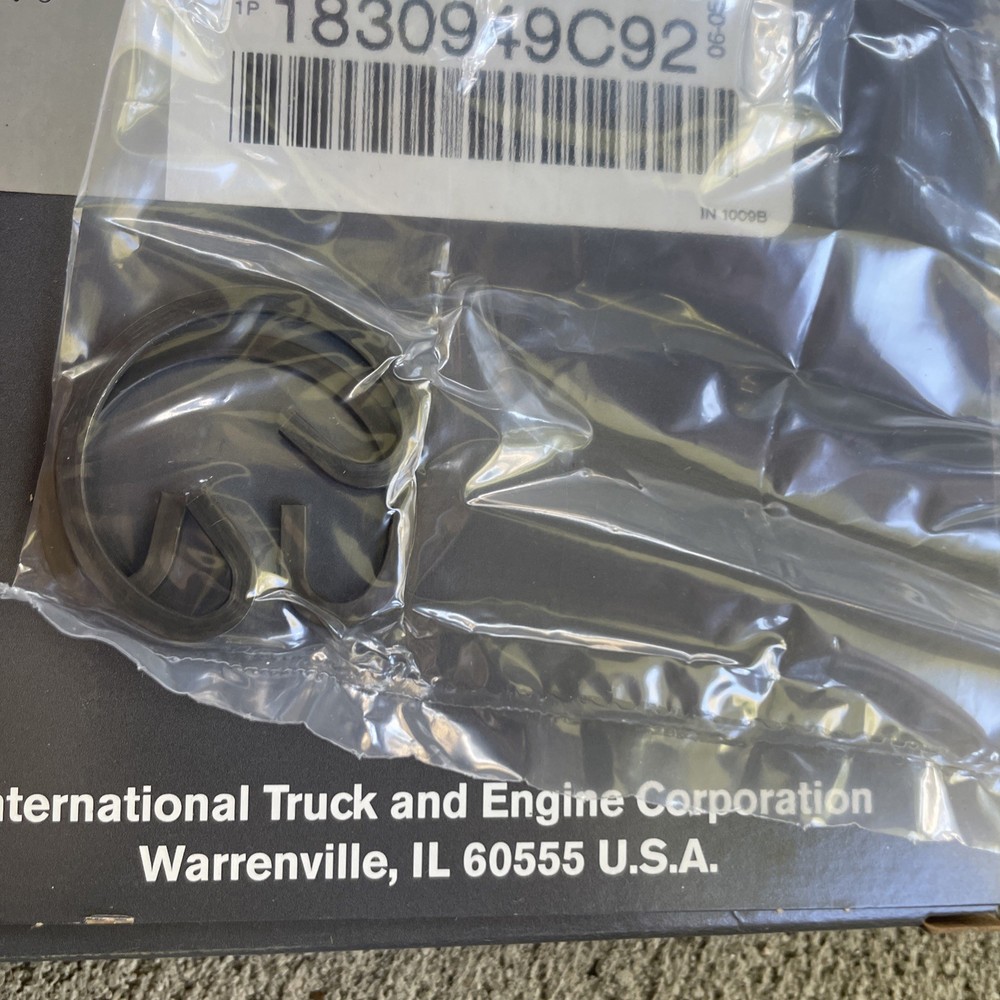 INTERNATIONAL KIT PISTON & RINGS 1830953C92