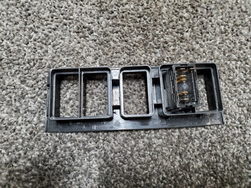 Volvo SWITCH PANEL Dash Panel 3175616 - FREE SHIPPING