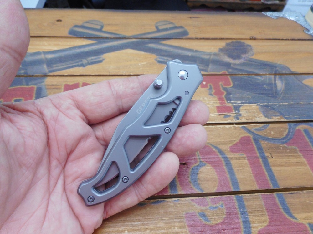 Gerber Paraframe I Knife Frame Lock Combo Edge Blade
