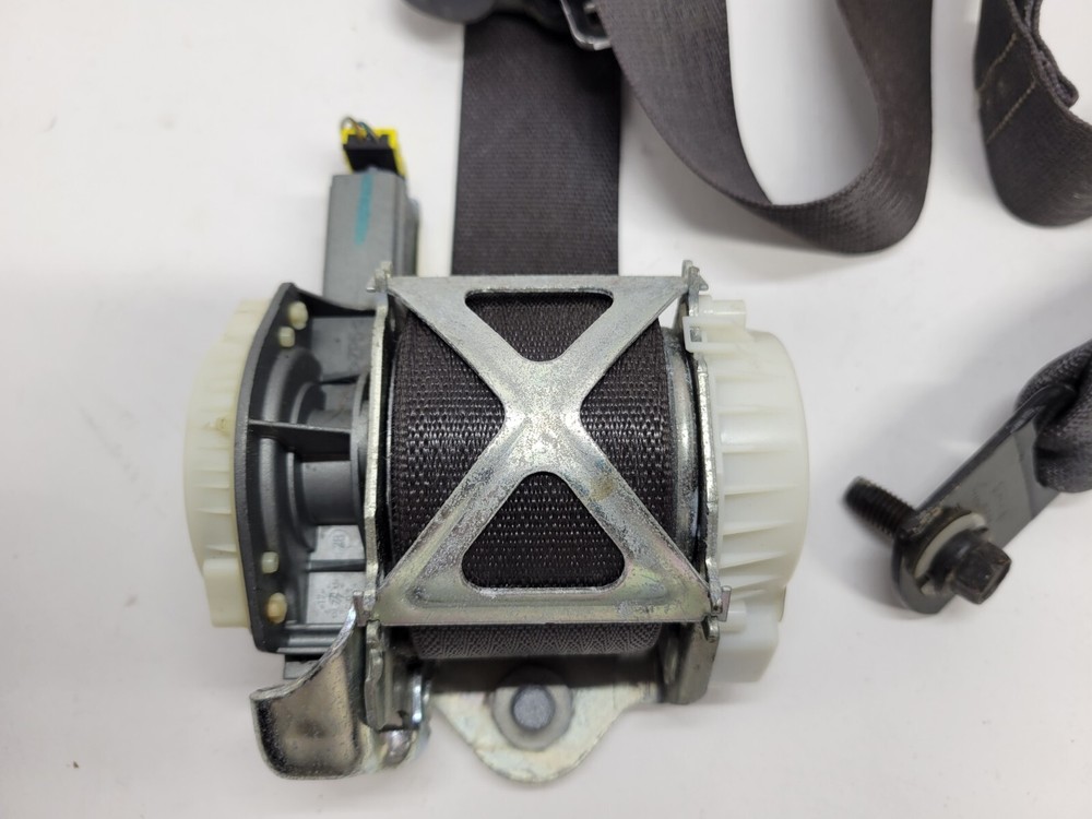 2011-2012 Ford Explorer OEM Left Driver Seat Belt Retractor Assembly Black