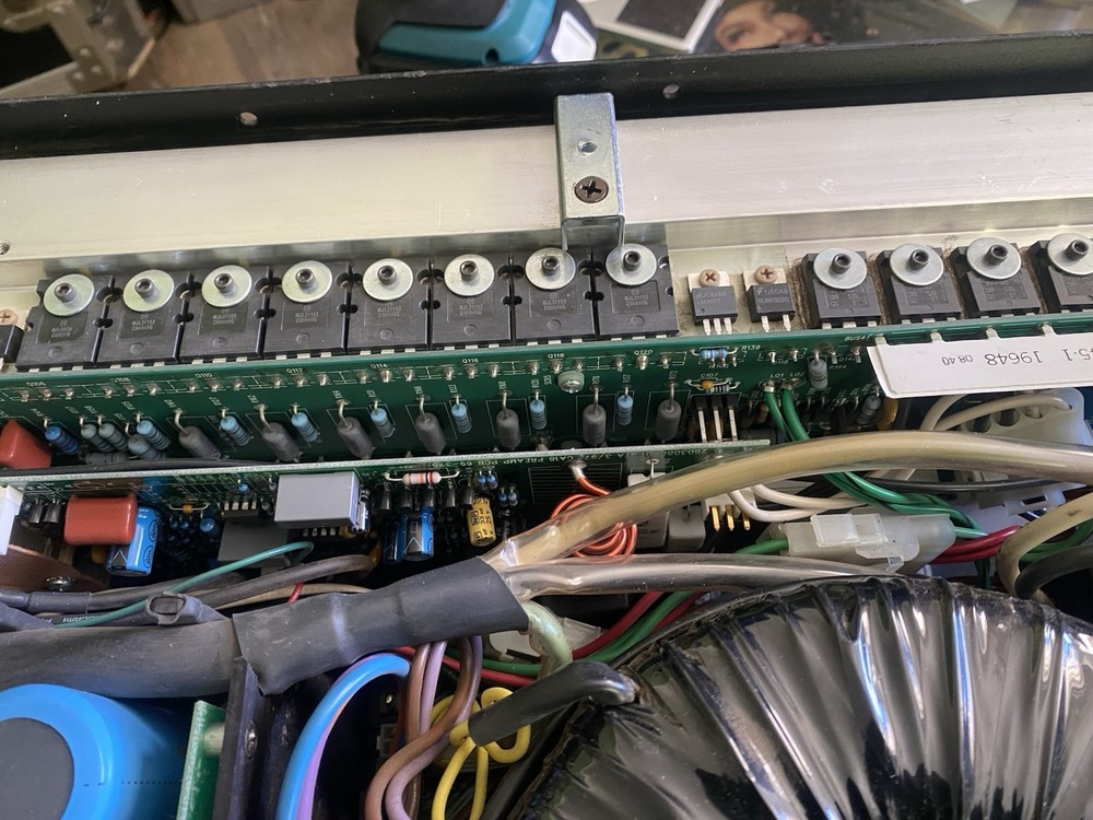 Crest CA18 Professional Power Amplifier