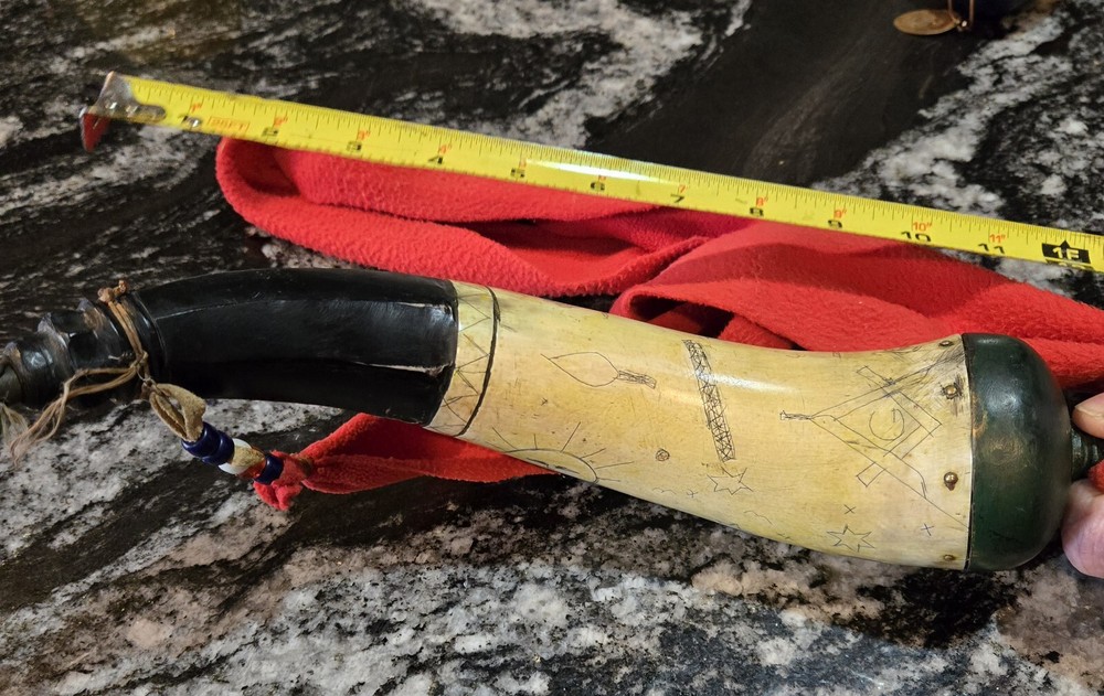 Custom Hand Scrimshawed Powder Horn