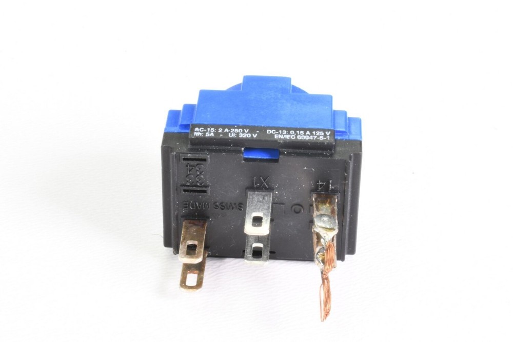 EAO 61-8420.12, Switching element 2 NO contacts, black base plate