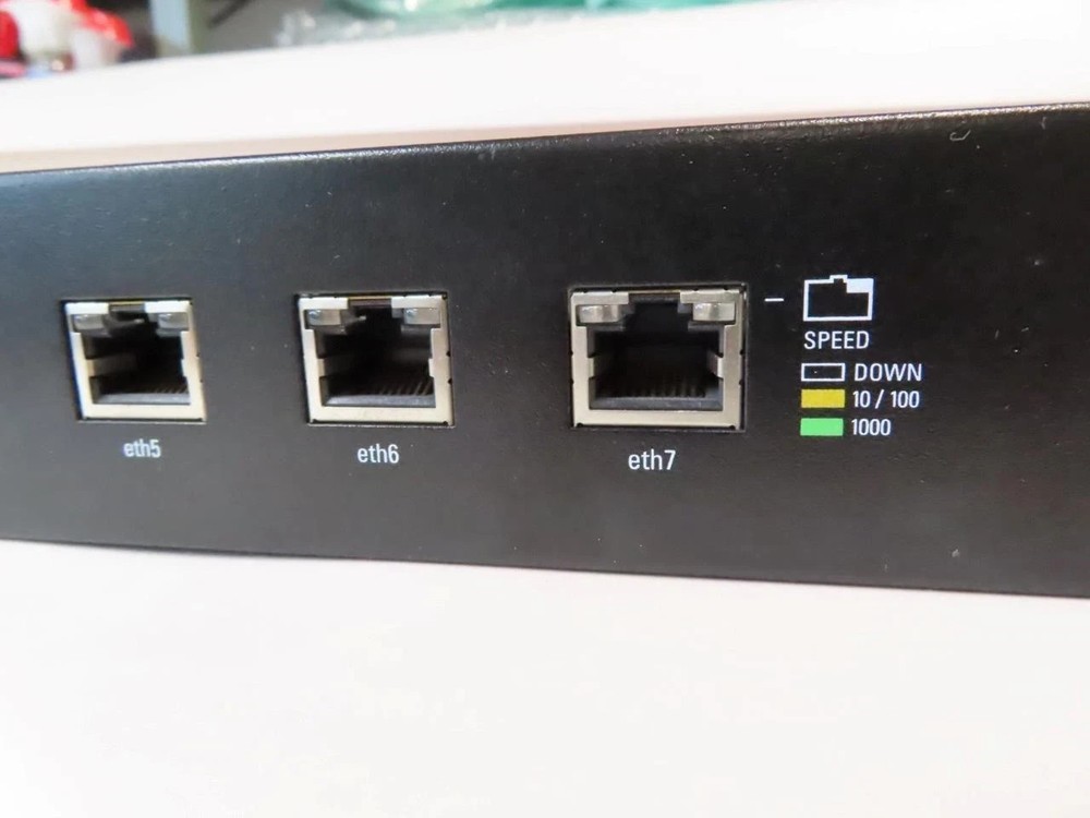 Ubiquiti EdgeRouter 8 ER-8