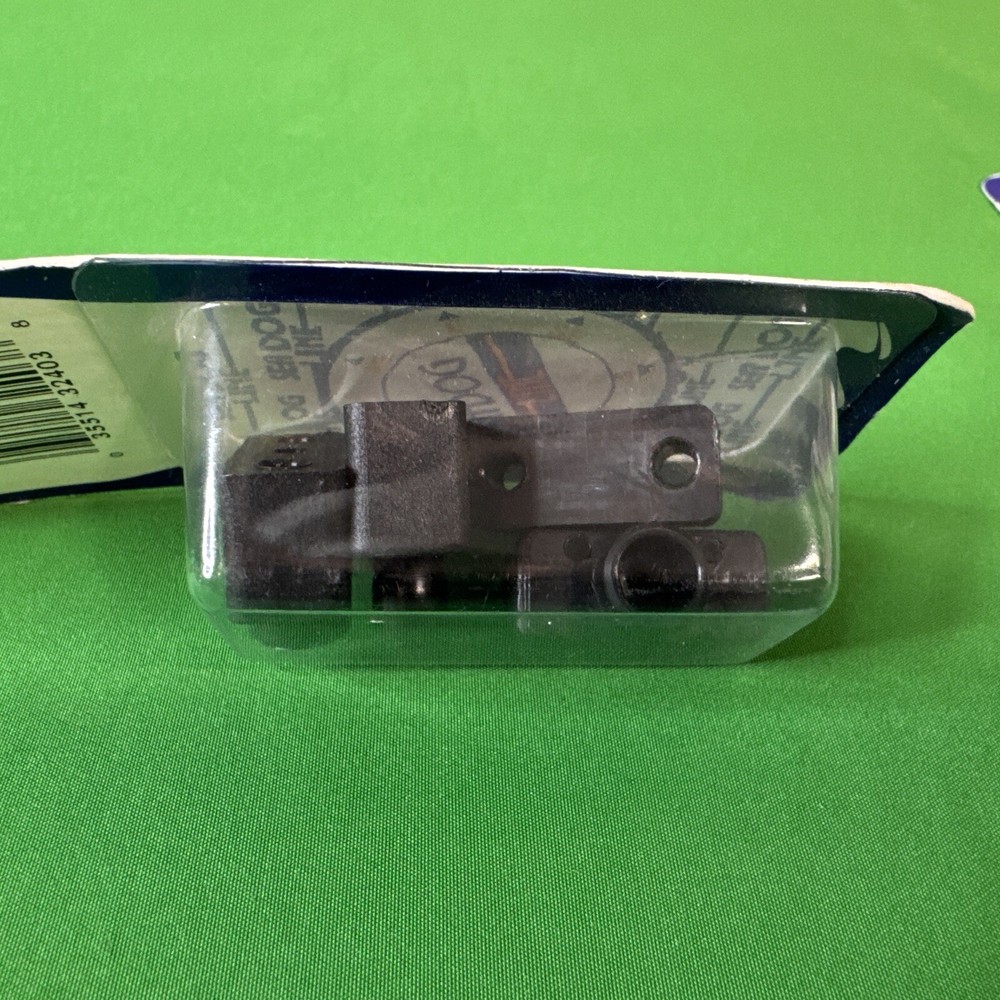 4 packs Seadog Line Pair #324355-1 Nylon Windshield Catch Ball And Socket.