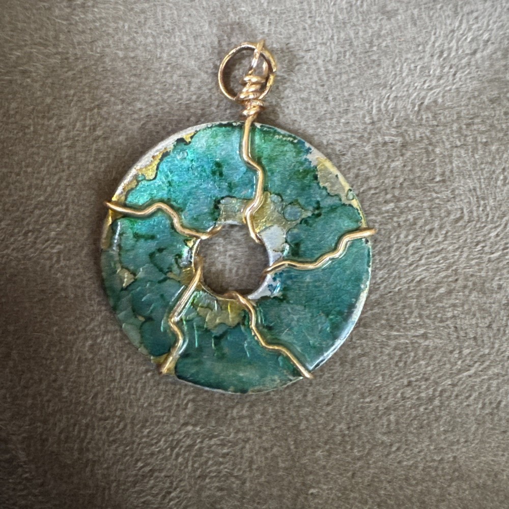 Couture Round Pendant - Rare - 2007 Fall/Winter