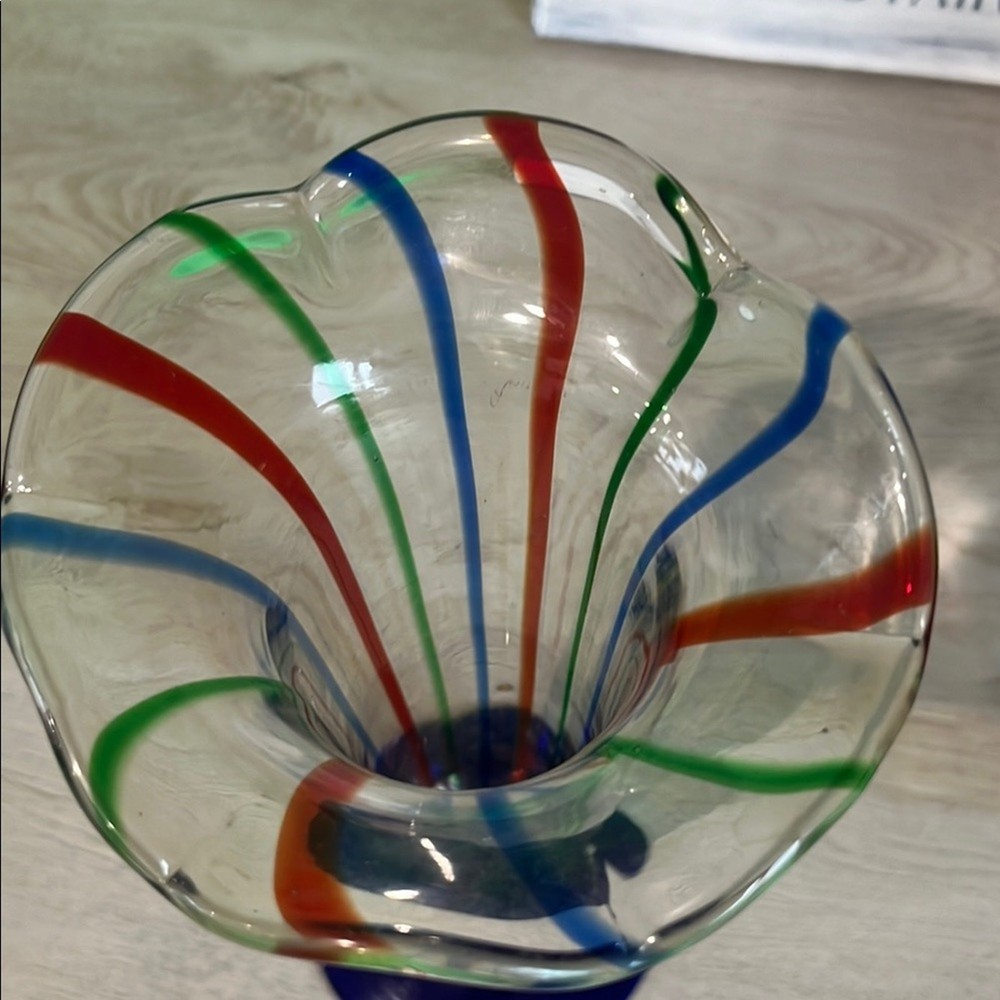 Handblown ruffled Vase