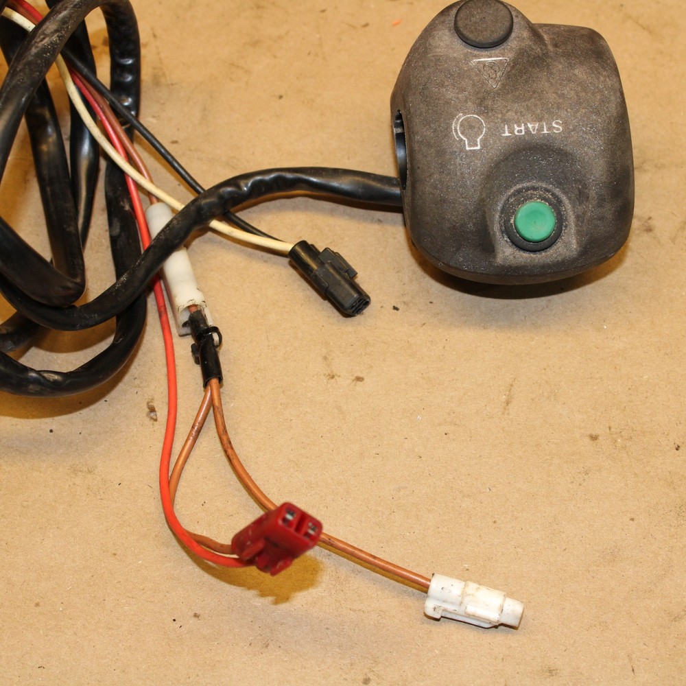 Yamaha 2002 XLT1200 Start Stop Kill Switch Button Screws Included