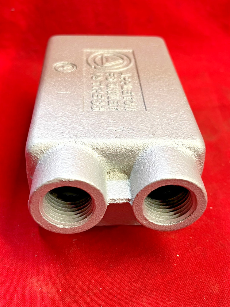 APPLETON FSS-1-50 MALLEABLE IRON DEVICE BOX SIZE: 1/2"