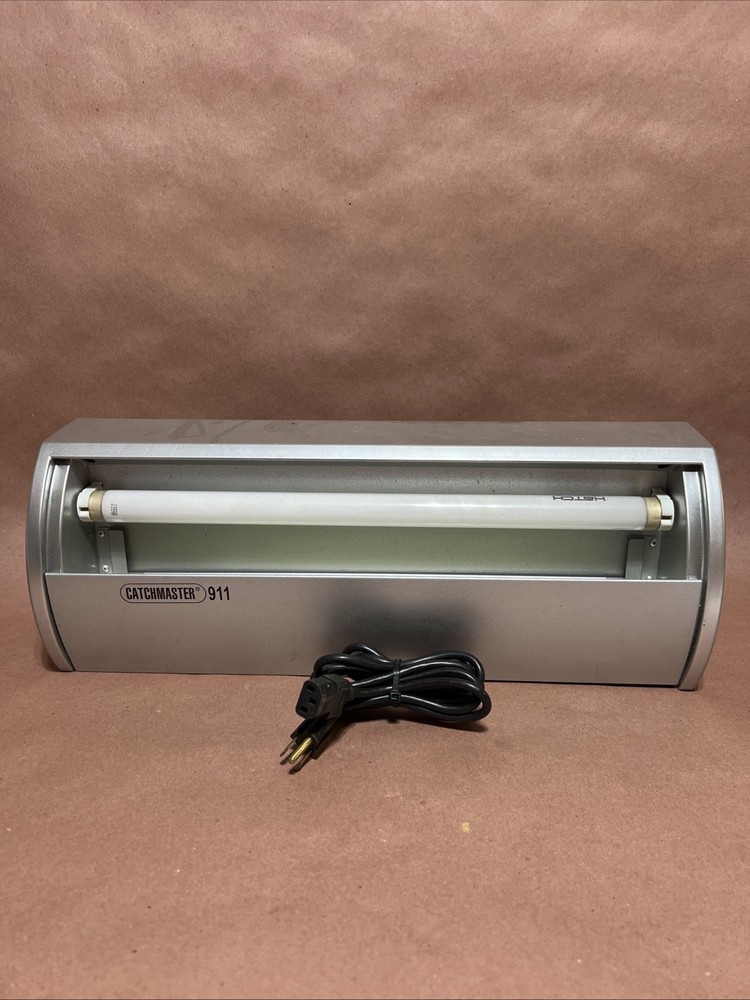 Catchmaster 911 Insect light Trap Used
