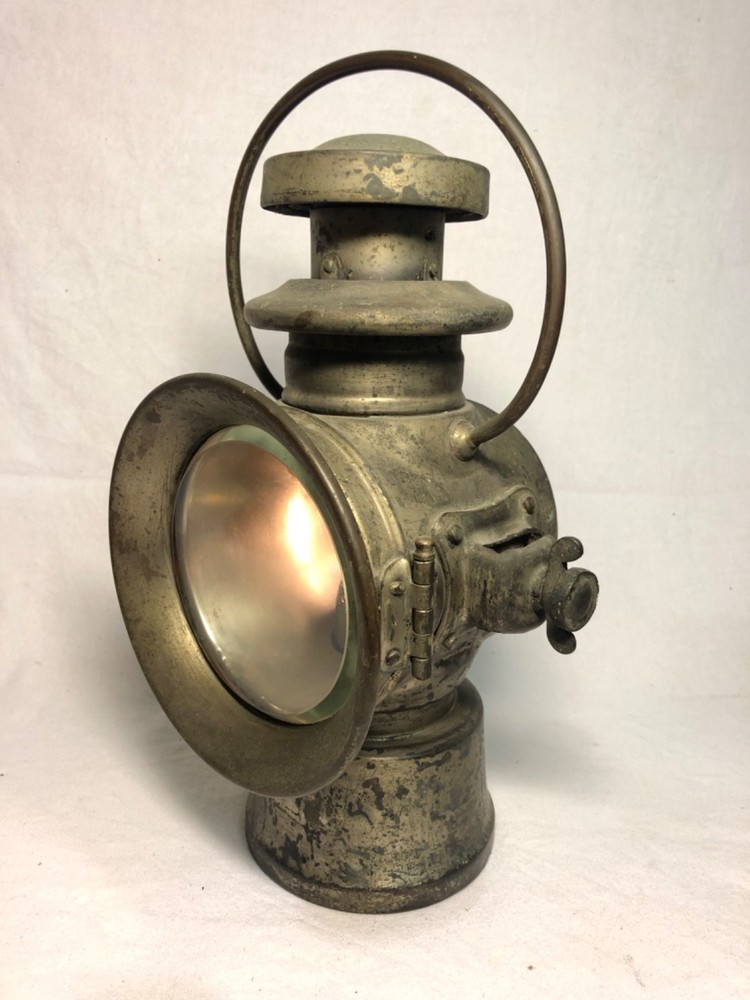 Howes & Burley Oil Side Lamp