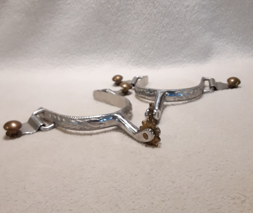WESTERN SPURS SILVER TONE FANCY LEAF DESIGN