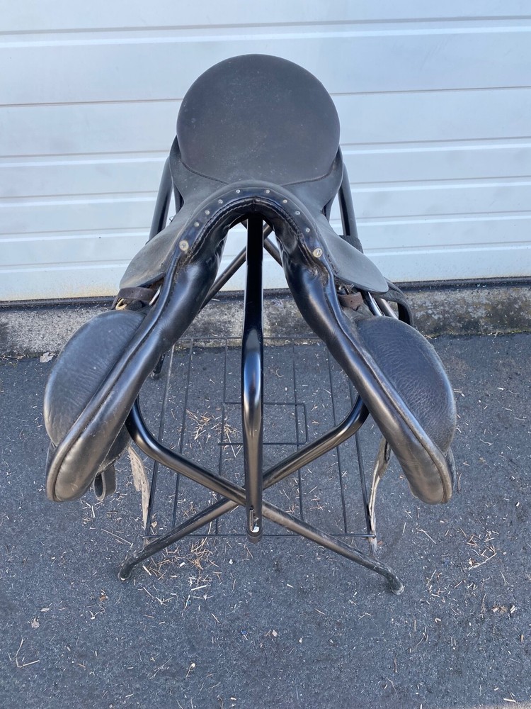 18” Passier military jump saddle saddle