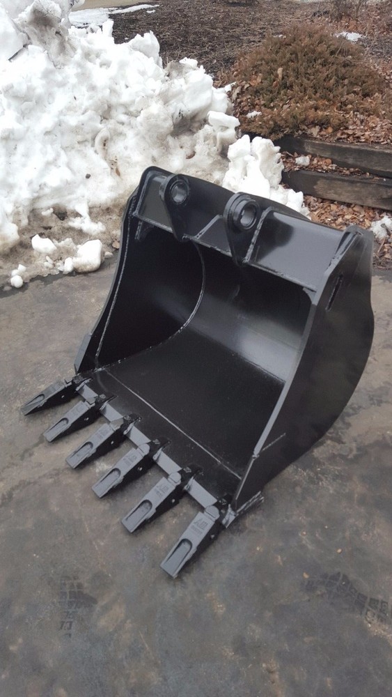 New 36" Backhoe Bucket for a Caterpillar 420E
