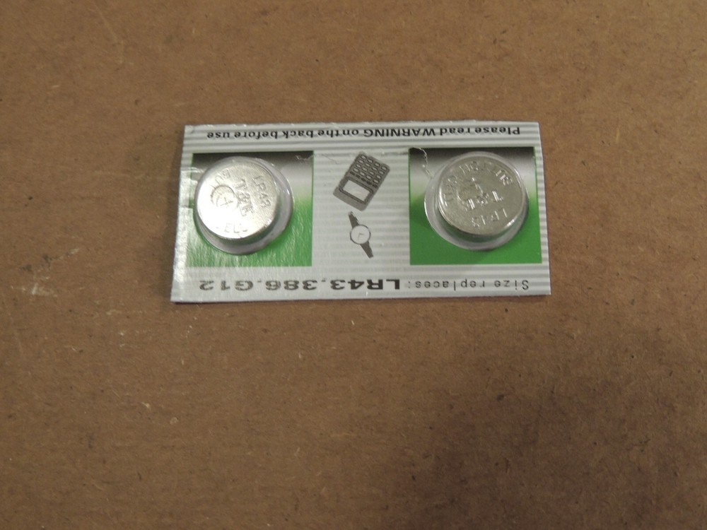 Executive Dual Line Display Electronic Pedometer and Spare Batteries