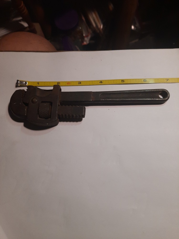 Stillson 6" to  8" Adjustable Wrench