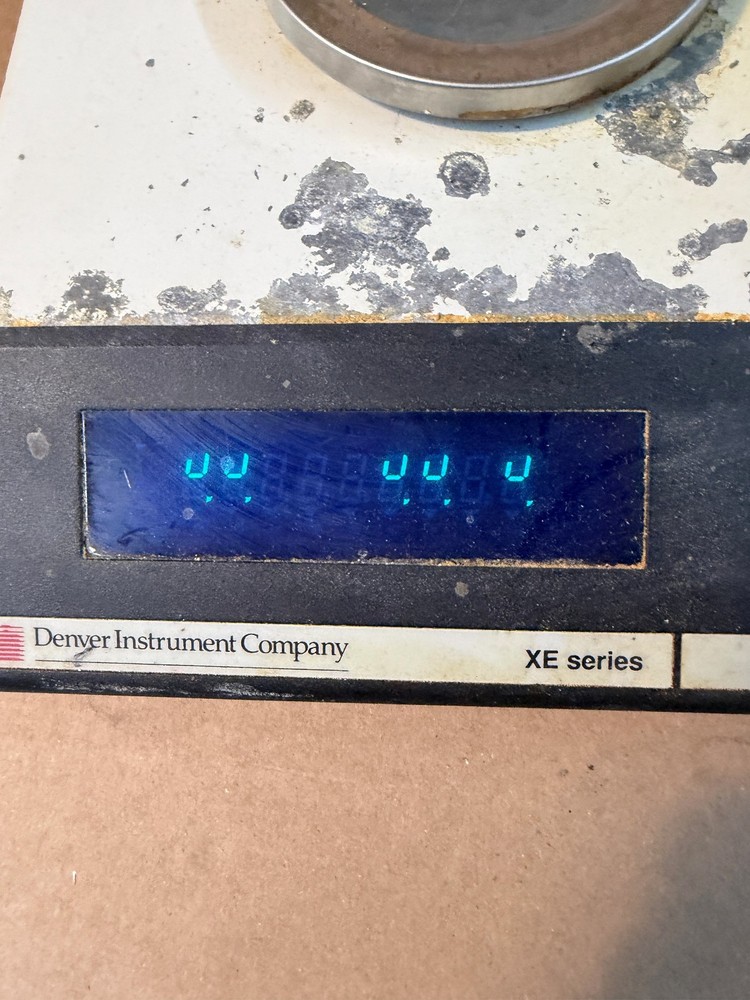 Denver Instrument XE-400D Digital Labatory Balance Scale