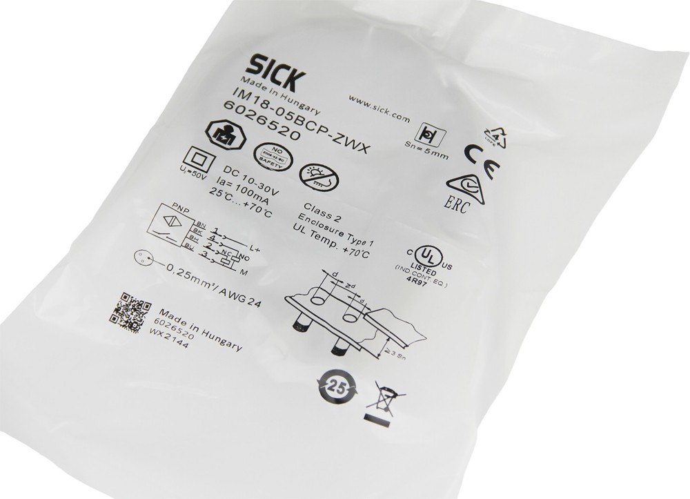 New SICK IM18-05BCP-ZWX Proximity Sensor