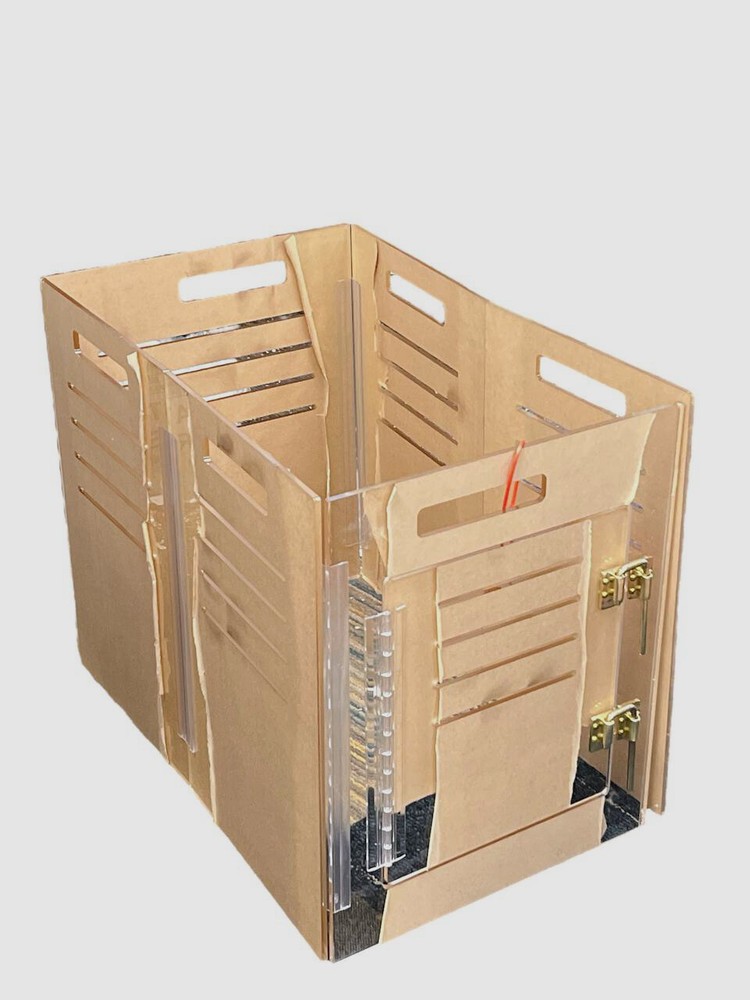 HIDDIN Small Clear View Pet Crate With Golden Latch