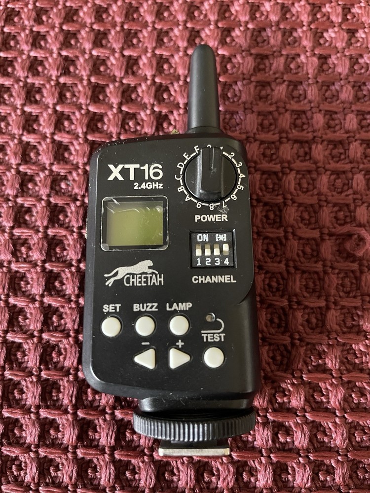 Cheetah XT-16 2.4G Wireless Transmitter Receiver  Studio Strobe Flash