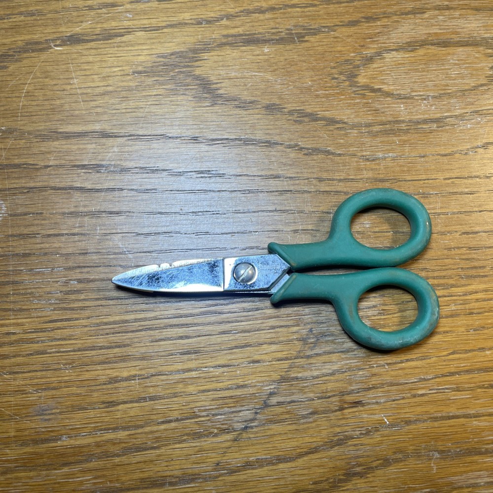 Commercial Electric Green Elections Scissors