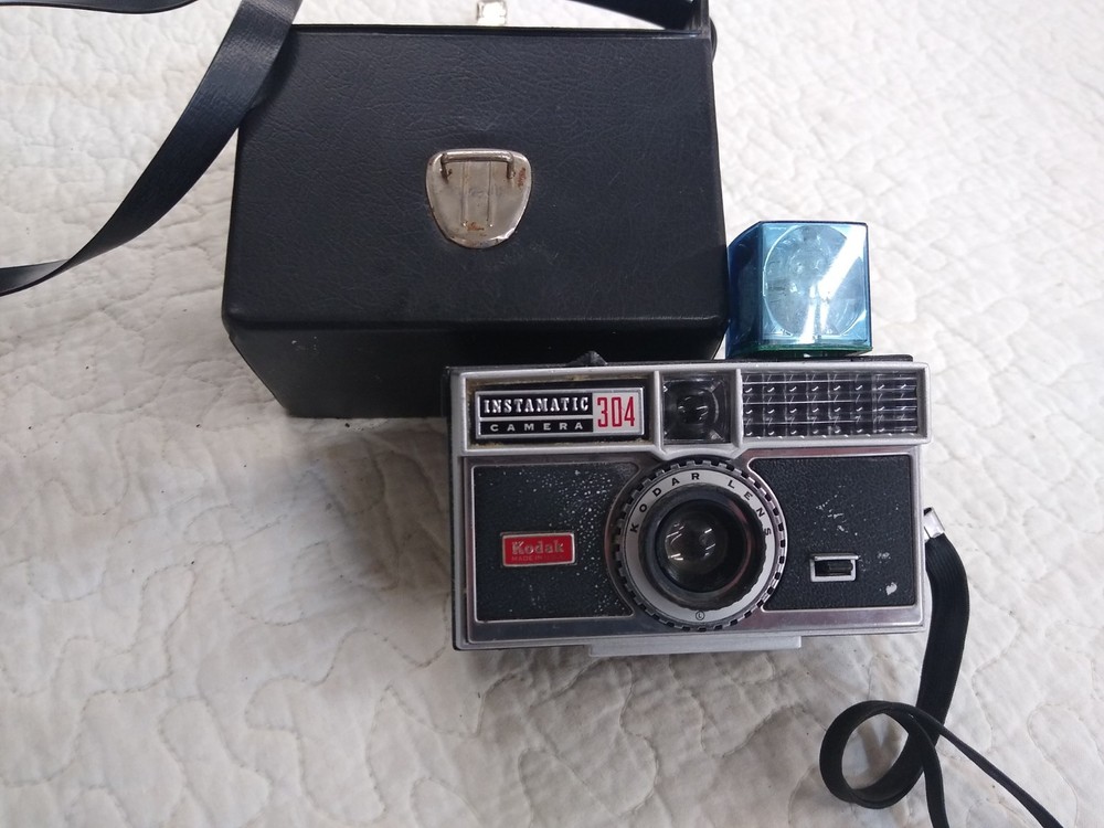 Kodak Instamatic Camera 304. With Carrier.