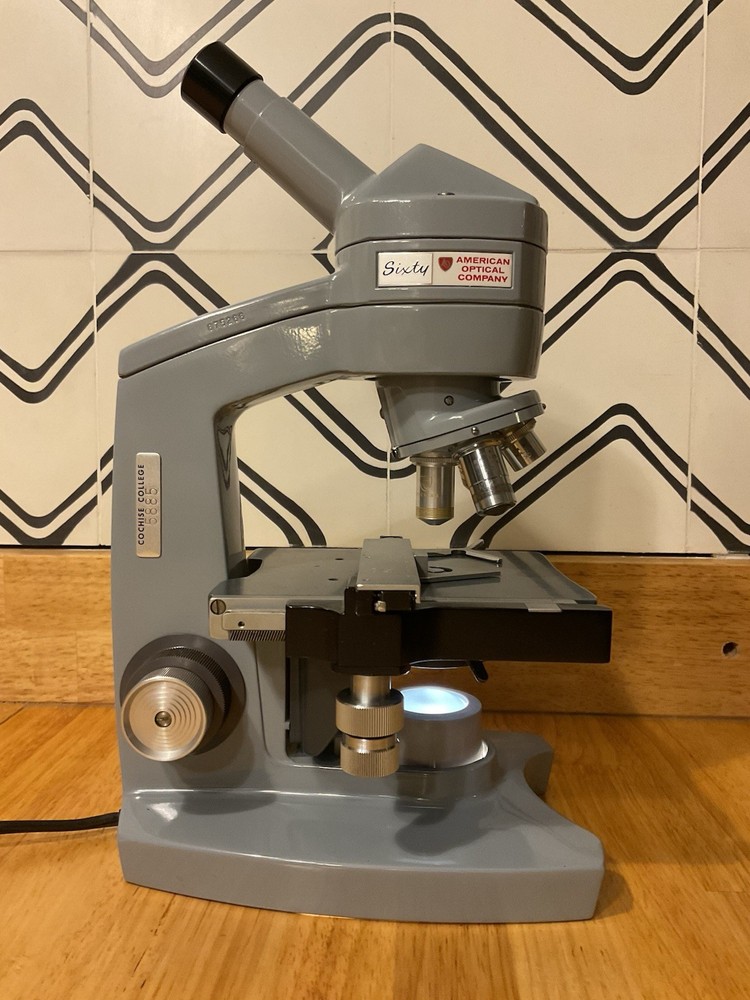 American Optical Educational Microscope Series Sixty (60) With 4 Objectives