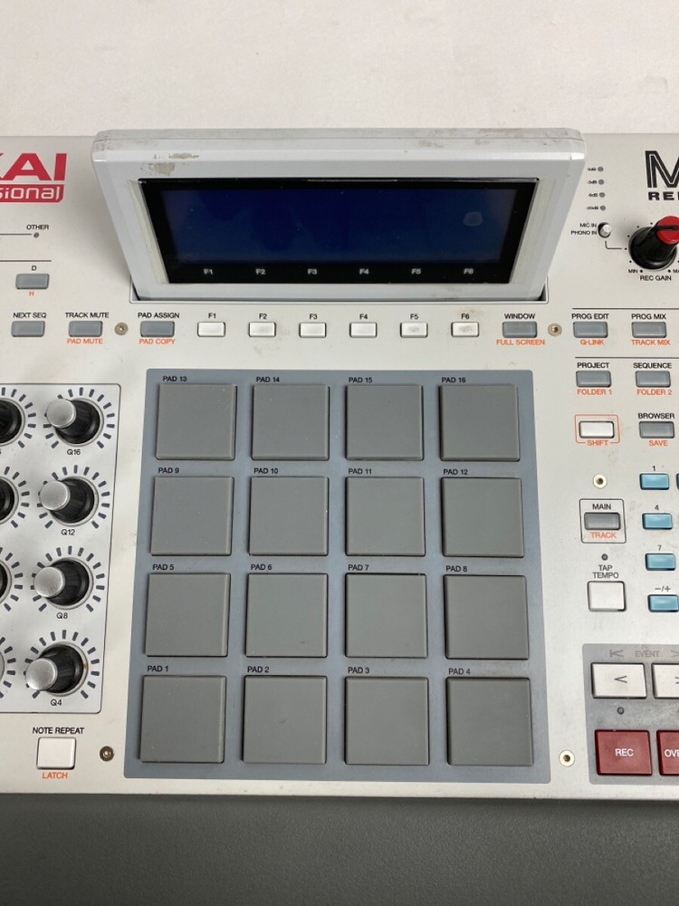 Akai Professional MPC Renaissance Sampling Sequencer Controller Audi (AP2030088)