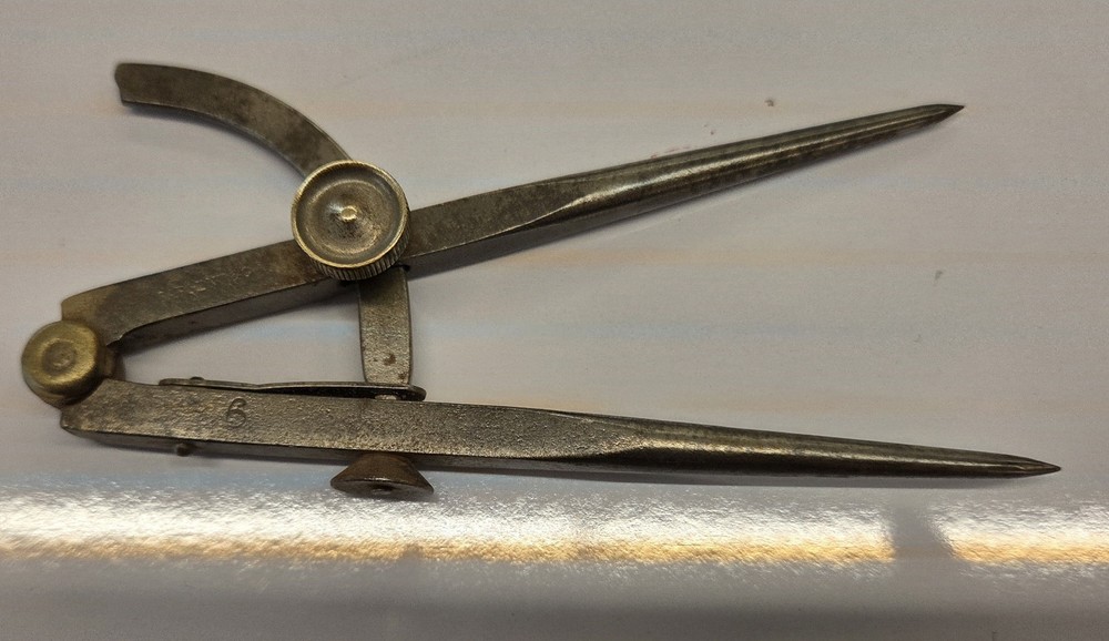 Vintage Sargent & Co. #6 Wing Divider