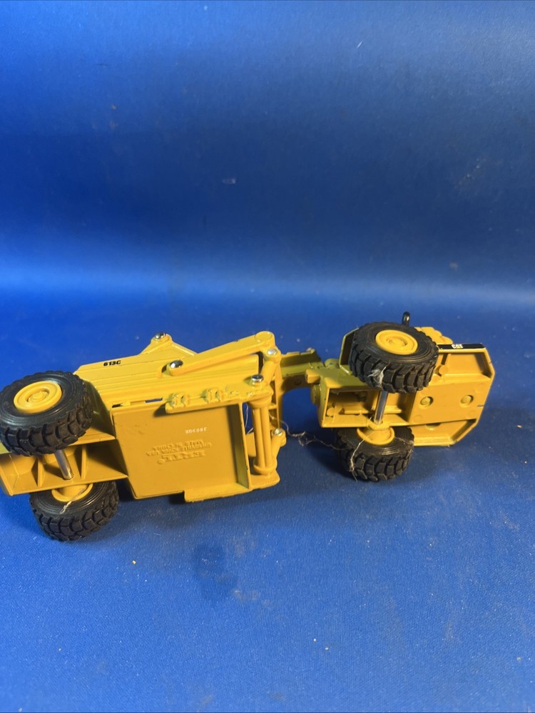 Norscot Caterpillar CAT 613C Scraper 1/64