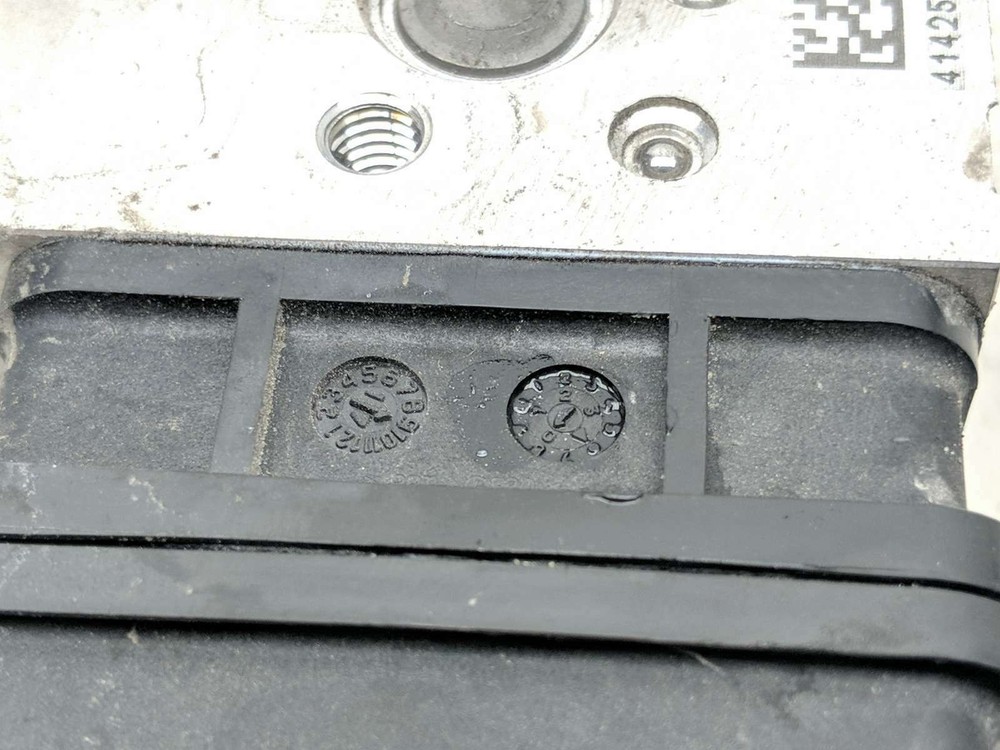 18 KTM RC390 ABS System Modulator