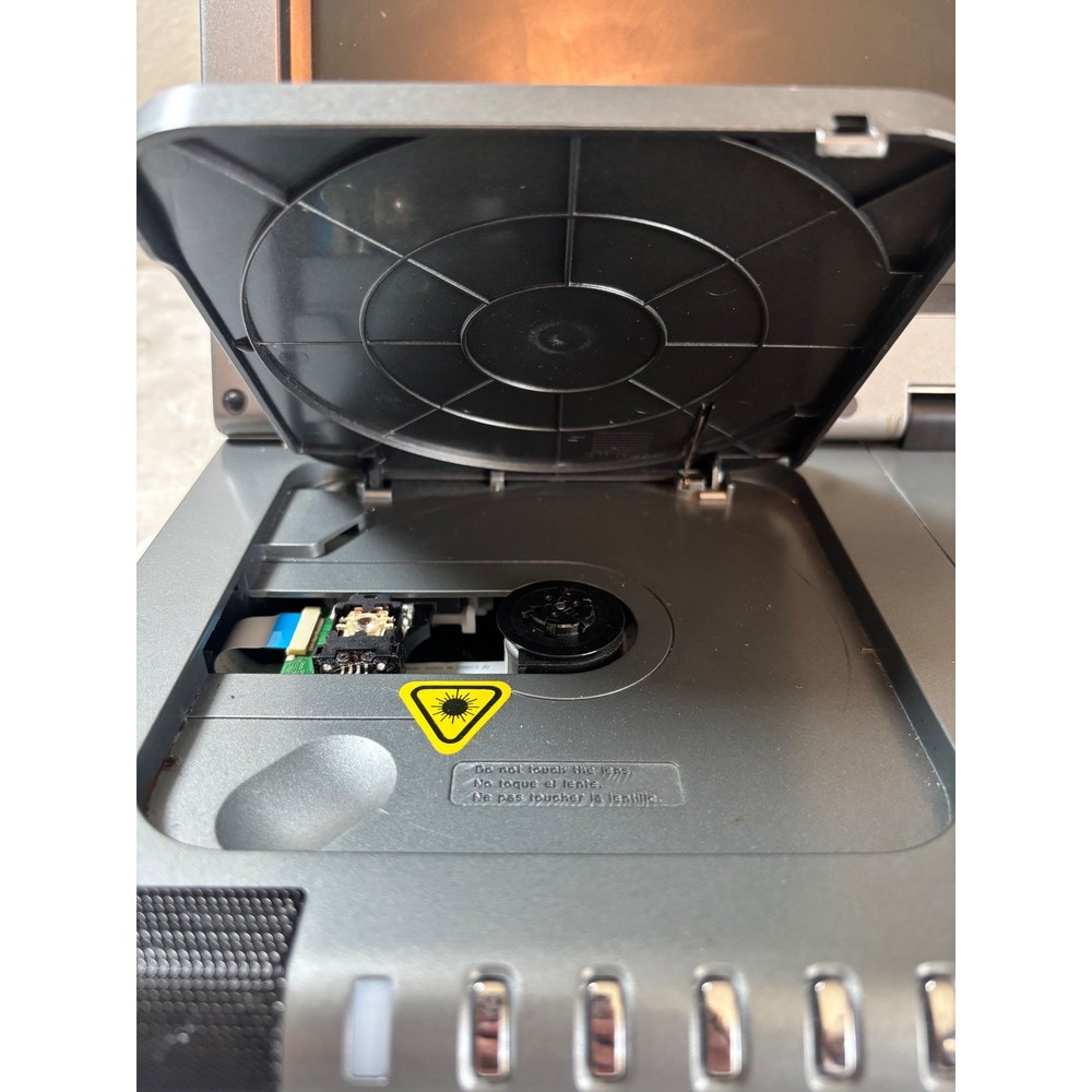 Classic Durabrand Portable DVD Player PDV-709 AS-IS