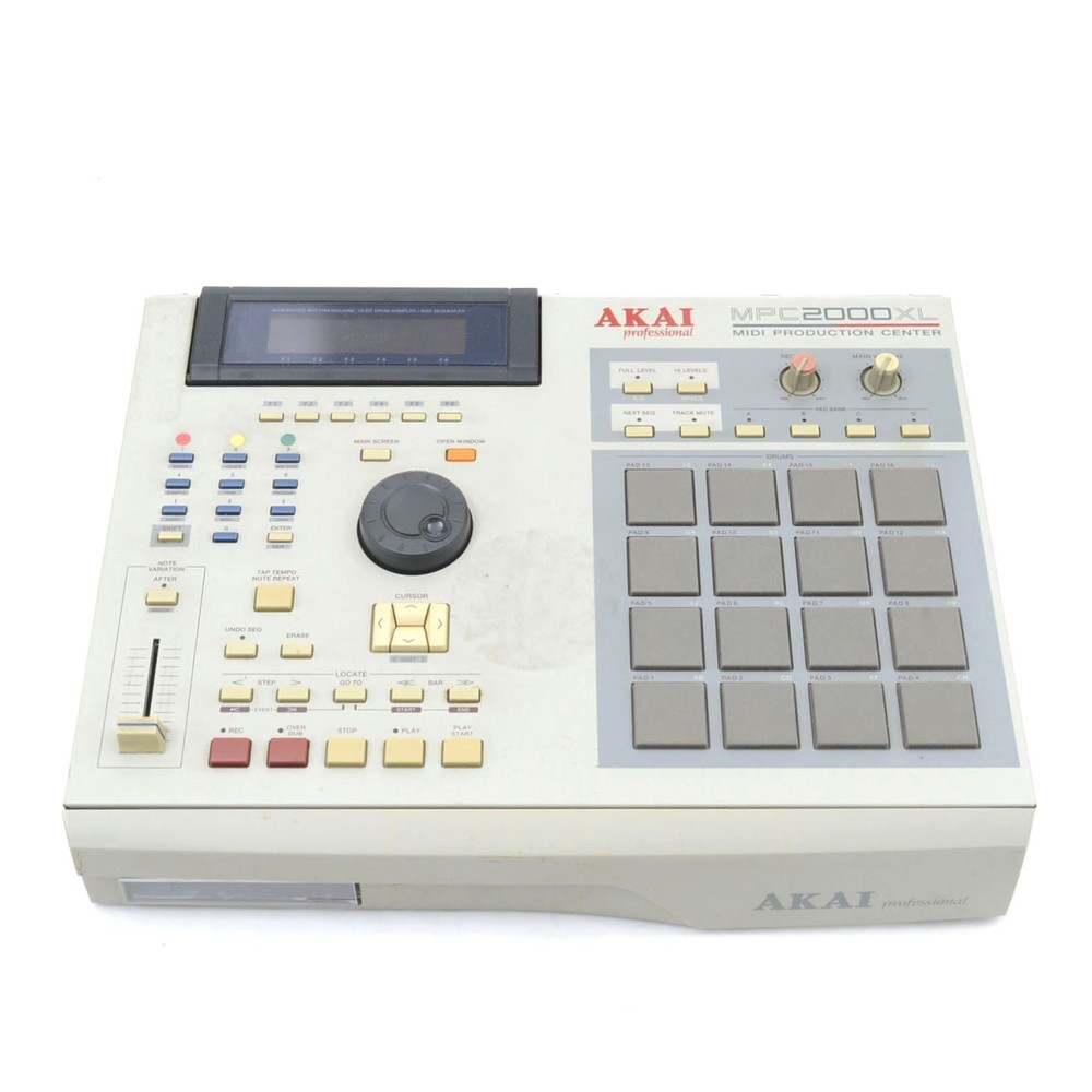 AKAI MPC2000XL Sampler Sequencer Drum Machine Tested Working Japan