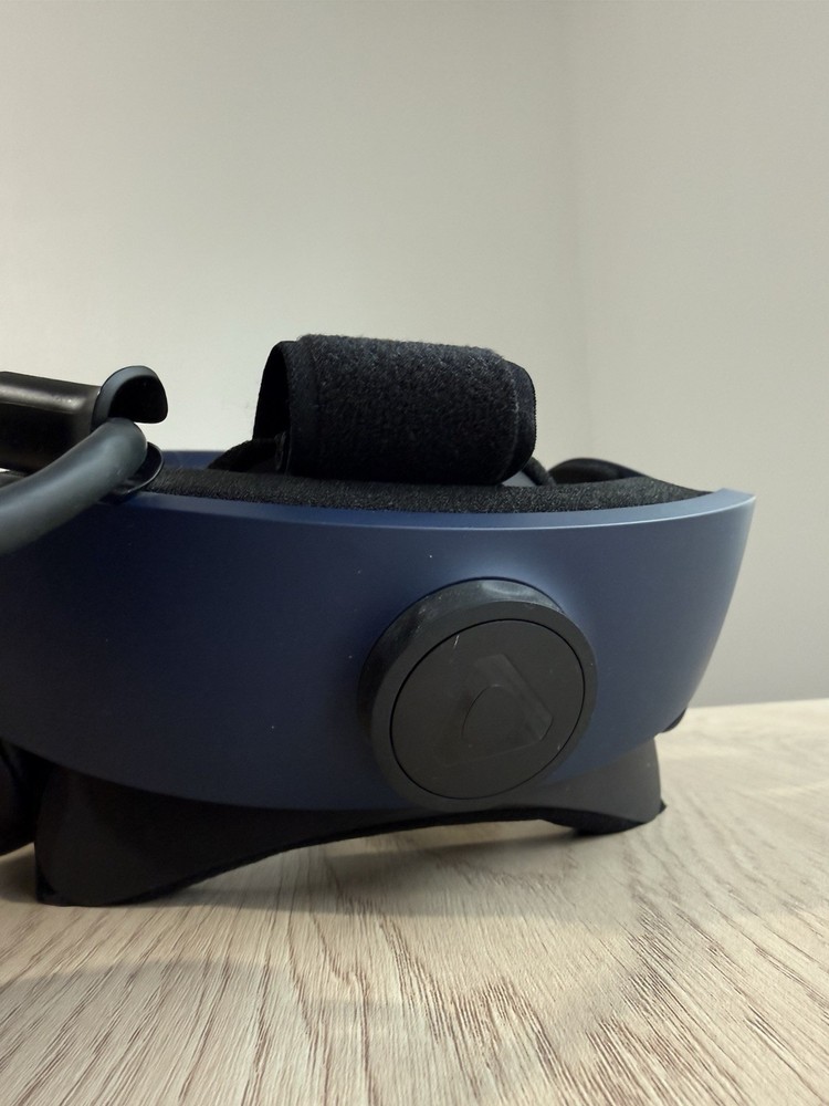 HTC VIVE Pro VR Blue Headset With Cable & Black Controllers - Read Please